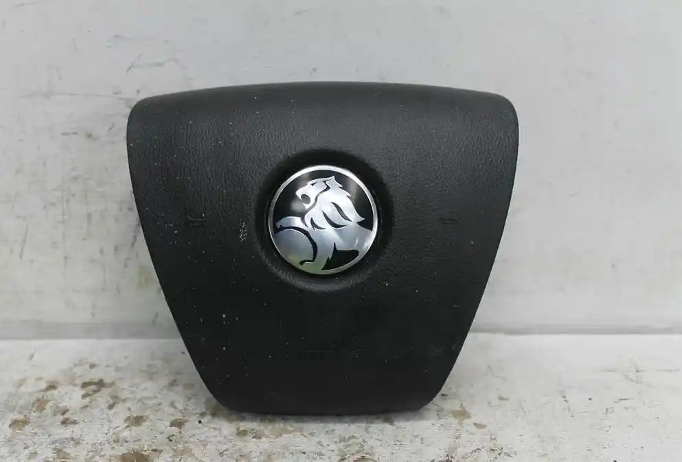 Used Holden, Captiva Right Airbag Steering Wheel Captiva 7 (4Th Vin = C) Cg 01/11 09/15 2013 – image 1 - All Good Parts