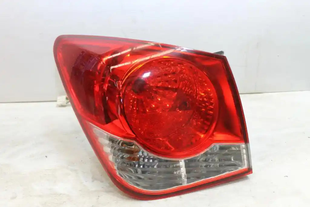 Used Holden, Cruze Left Taillight Jg/Jh Sedan 03/09 01/17 2016 – main images - All Good Parts