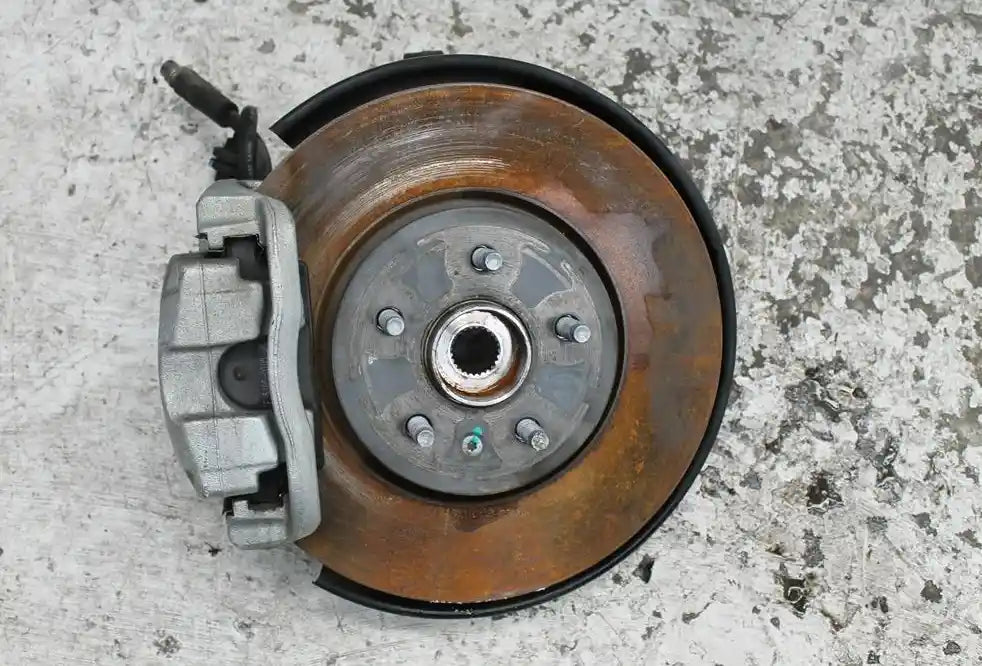 Used Holden, Trax Left Front Hub Assembly Tj Series 08/13 12/20 2014 – image 1 - All Good Parts