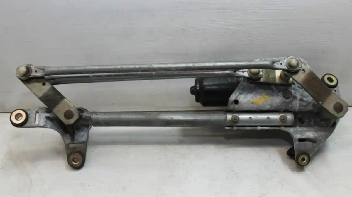 Used Honda, Accord Wiper Motor Front, 7Th Gen, Cm (Vin Mrhcm), 09/03-10/07 J0011 2003 – main images - All Good Parts