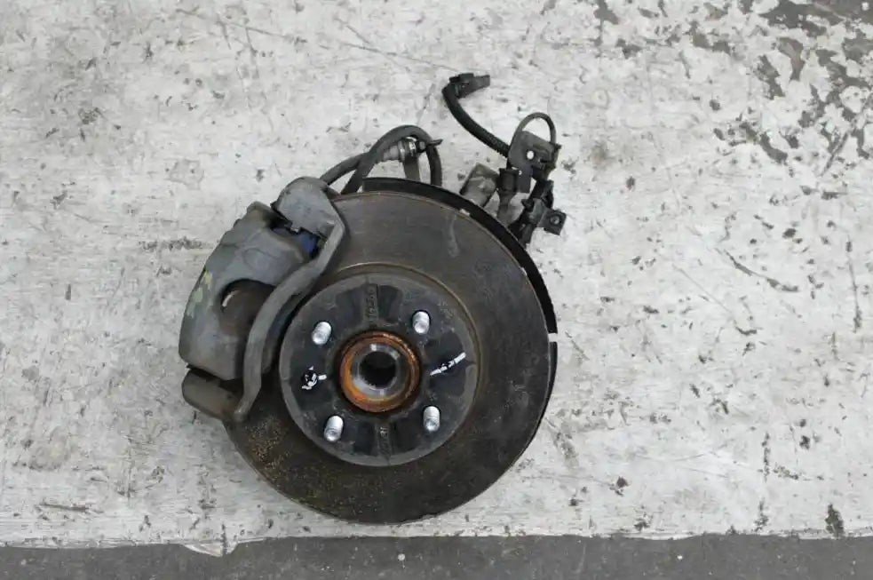 Used Hyundai, Accent Left Front Hub Assembly Rb 05/11 12/19 2017 – image 1 - All Good Parts