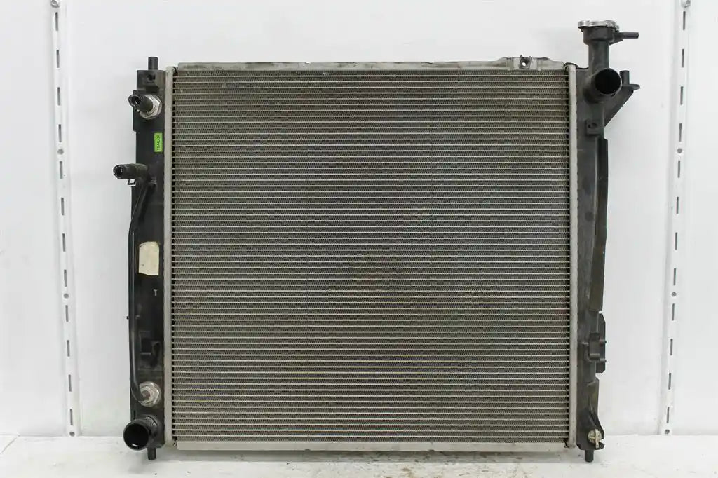 Used Hyundai, Santa Fe Radiator 2.2 D4Hb Diesel (145Kw) Cm 09/09 07/12 2010 – image 1 - All Good Parts