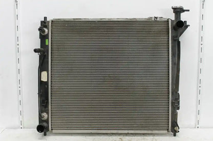Used Hyundai, Santa Fe Radiator 2.2 D4Hb Diesel (145Kw) Cm 09/09 07/12 2010 – image 1 - All Good Parts