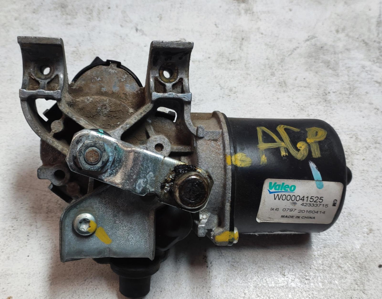 Used Holden, Trax Wiper Motor Front Tj Series 08/13 12/20 2016 – image 1 - All Good Parts