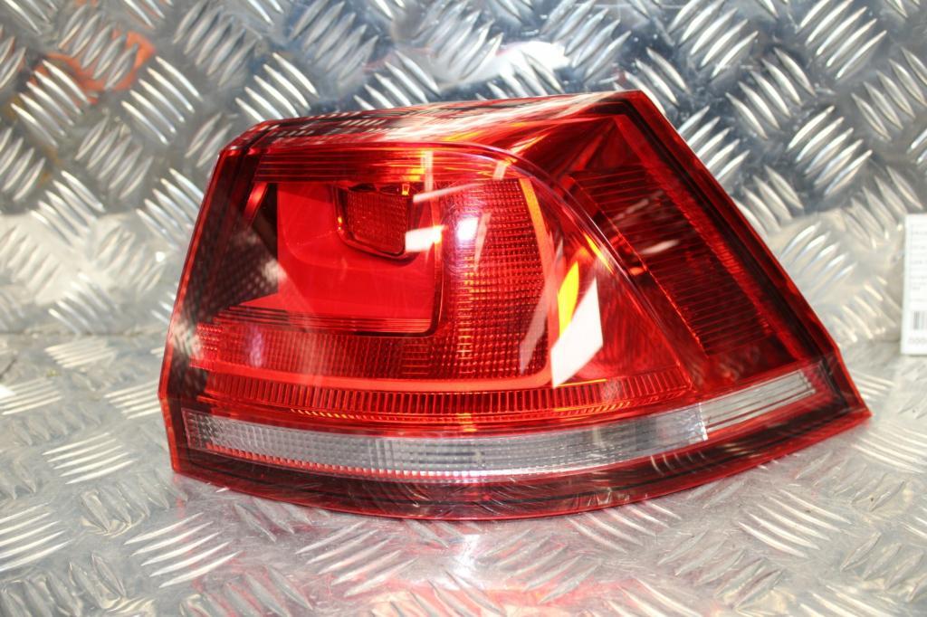 Volkswagen, Golf Right Taillight Gen 7, Wagon, Non Led Type, 11/12-03/17