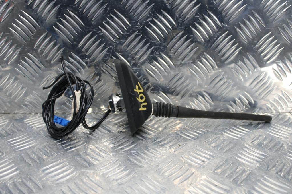 Renault, Clio Antenna X98, 09/13-10/19