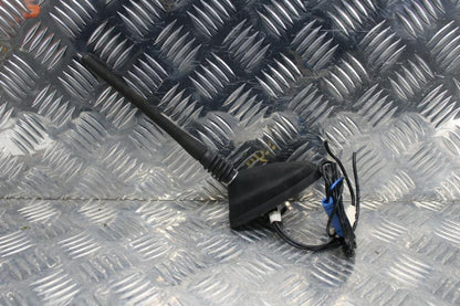 Renault, Clio Antenna X98, 09/13-10/19