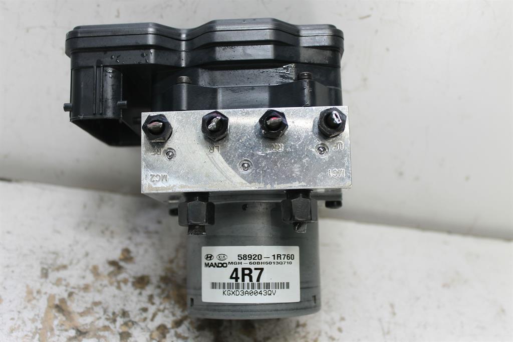 Used Hyundai, Accent Abs Pump/Modulator Rb P/N 589201R760 03/13 12/19 2016 – image 1 - All Good Parts