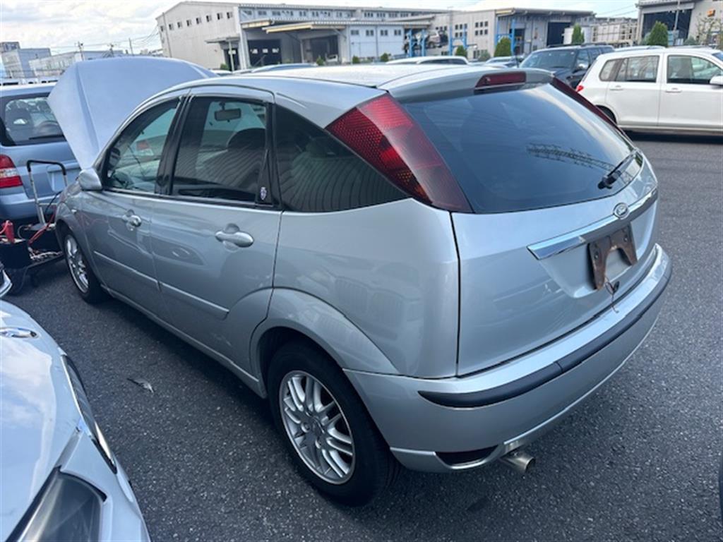 Ford, Focus Right Rear Door Lr Sedan & 5Dr, 01/01 06/05