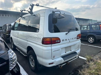 Used Mitsubishi, Delica, Rear Bumper Spacegear 90-07 2001 – image 4 - All Good Parts