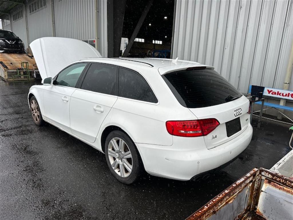 Audi, A4 Left Guard Liner B8 8K (A4) 02/08 06/12