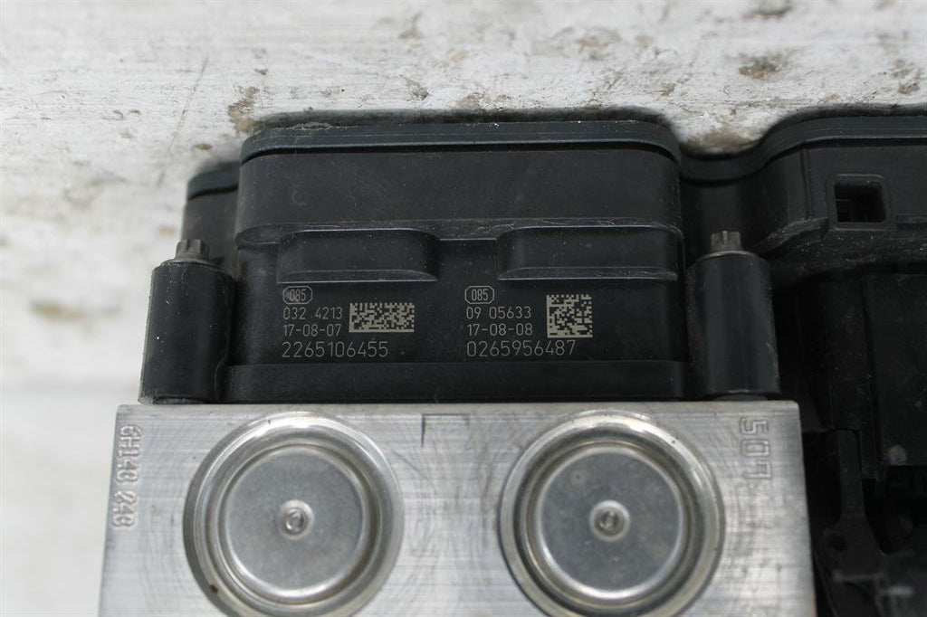 Used Nissan, Qashqai Abs Pump/Modulator J11 Petrol 12/13 07/21 2017 – image 2 - All Good Parts