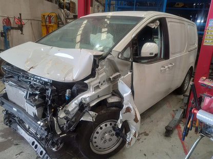 Used Hyundai Staria 2024 – image 3 - All Good Parts