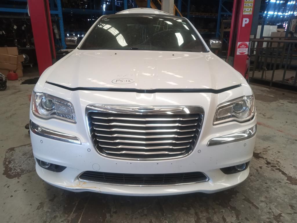Used Chrysler 300C 2012 – main images - All Good Parts