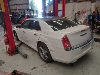 Used Chrysler 300C 2012 – image 3 - All Good Parts