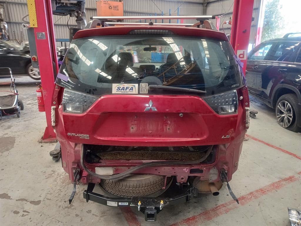 Used Mitsubishi Outlander 2010 – image 4 - All Good Parts