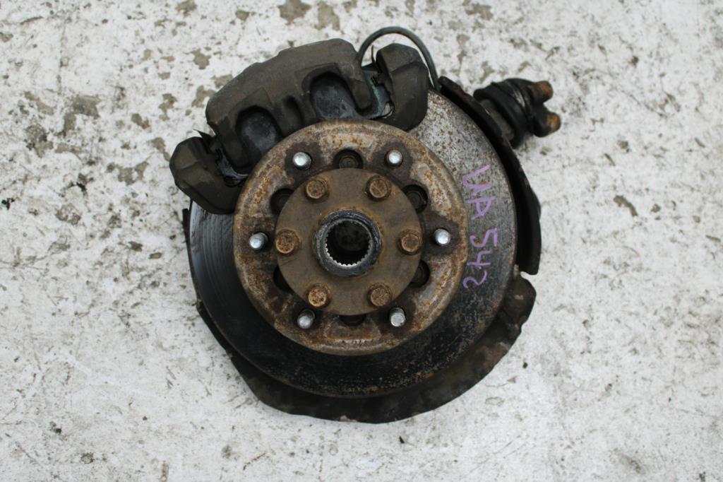 Used Mitsubishi, Delica Right Front Hub Assembly L400 4Wd, Spacegear, 90 2001 – main images - All Good Parts