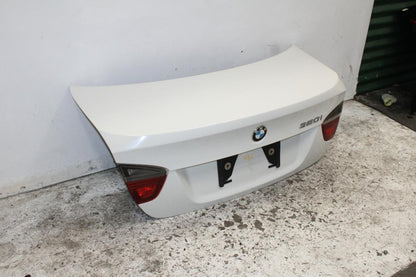 Used BMW, 3 Series Bootlid/Tailgate Bootlid E90, Sedan, Non Spoiler Type, 03/05 09/08 2005 – image 2 - All Good Parts
