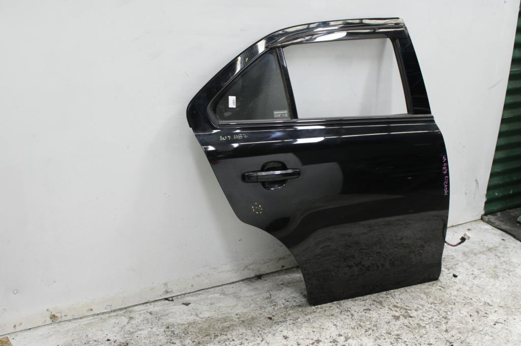 Used Suzuki, Kizashi Right Rear Door Non Mould Type Fr, 12/09 01/17 2013 – image 2 - All Good Parts