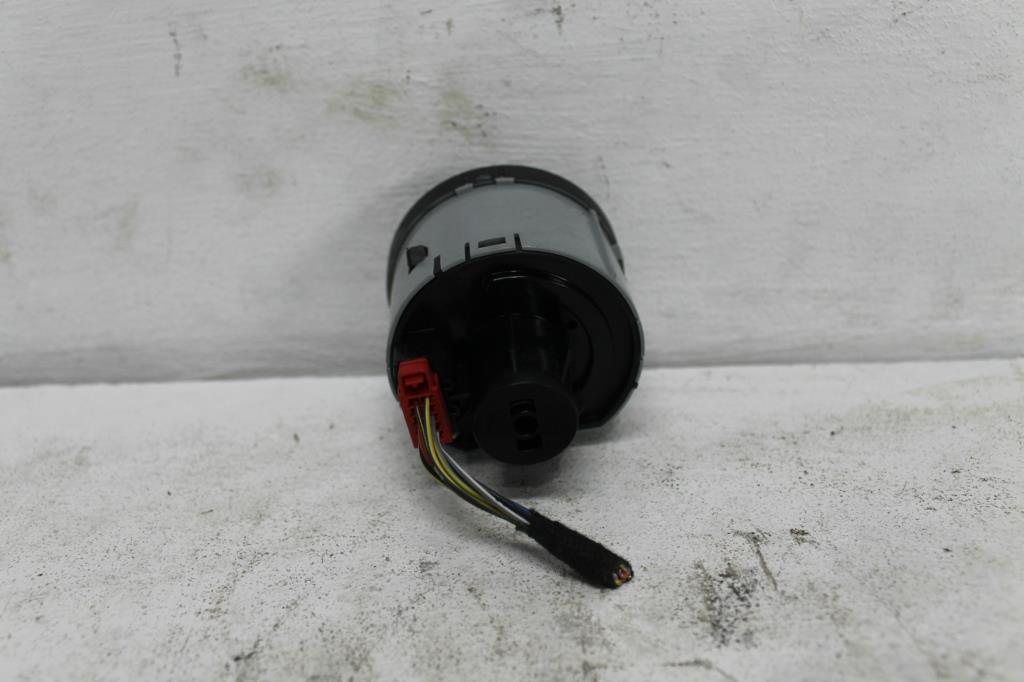 Used Skoda, Octavia Combination Switch Headlamp Switch Ne, 09/13 09/20 2019 – image 2 - All Good Parts