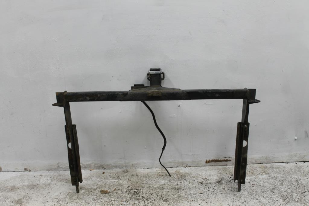 Used Mazda, Tribute Towbar Yu Series 02/01 06/06 2004 – main images - All Good Parts