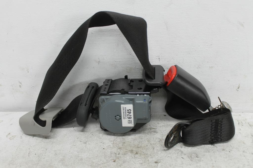 Used Holden, Captiva Seat Belt Lh Rear 2Nd Row Assy (Belt And Stalk), 7 Seat Type, Cg, 01/11 06/18 2013 – main images - All Good Parts