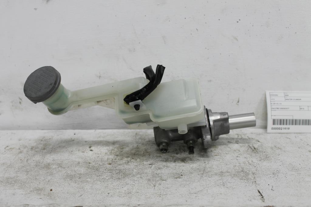 Used Suzuki, SX4 Master Cylinder 01/07-01/14 2010 – main images - All Good Parts