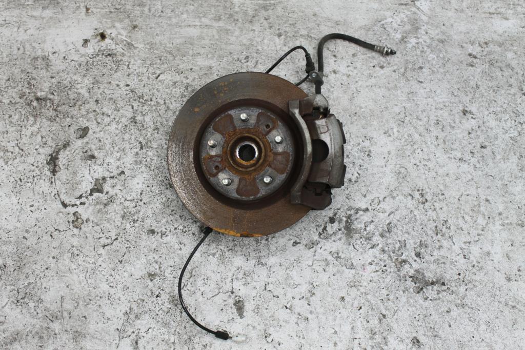 Suzuki, SX4 Right Front Hub Assemly 01/07-01/14