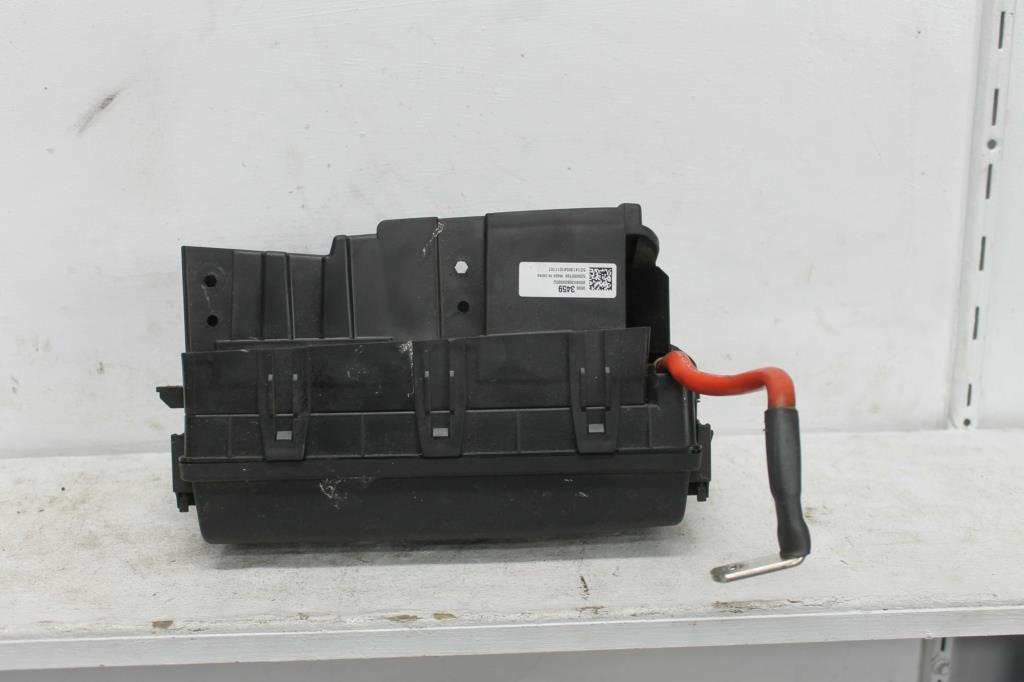 Used Holden, Cruze Fuse Box Bay 1.8, Petrol, Jh, 03/11 01/17 2014 – image 2 - All Good Parts