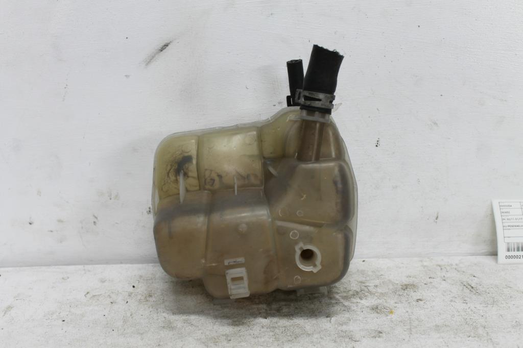 Used Holden, Cruze Overflow Bottle Jh 03/11 01/17 2014 – image 2 - All Good Parts