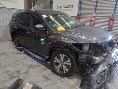 Nissan, Pathfinder Bonnet R52 06/13 11/16