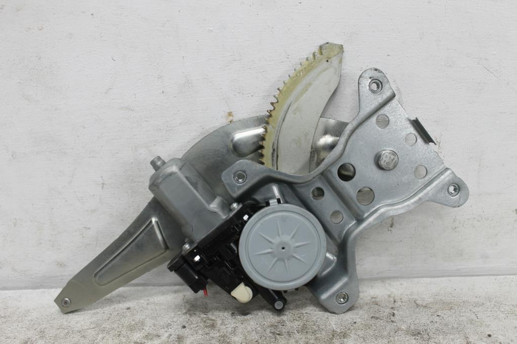 Used Suzuki, SX4 Right Rear Wnd Reg/Motor Power 01/07 01/14 2010 – image 2 - All Good Parts