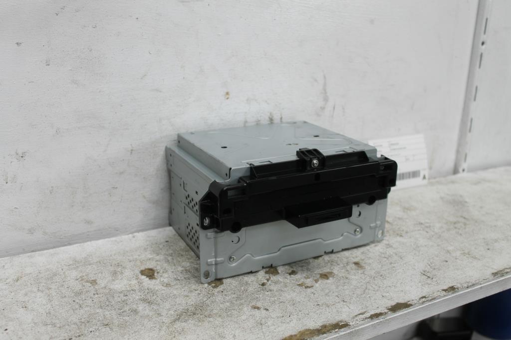 Used Fiat, Freemont Stereo/Head Unit Head Unit Jf, 04/13 01/17 2014 – image 2 - All Good Parts