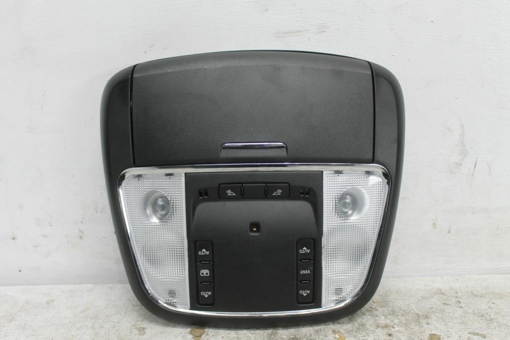 Used Chrysler, 300C Courtesy Light Lx2 12/11 12/21 2012 – main images - All Good Parts