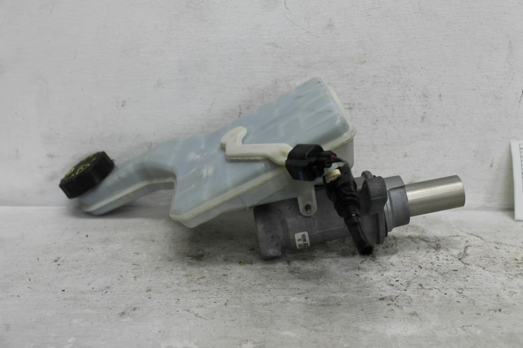 Used Ford, Focus Master Cylinder Lz 07/15 11/18 2017 – main images - All Good Parts