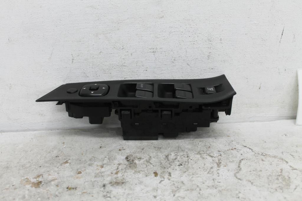 Used Mazda, BT50 Power Window Switch Rh Front (Master Switch) 4Dr Type, W/ Power Fold Mirror, Up, 10/11 08/15 2012 – main images - All Good Parts