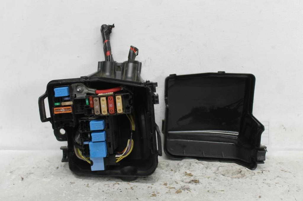 Used Renault, Clio Fuse Box X98 09/13 10/19 2015 – image 2 - All Good Parts