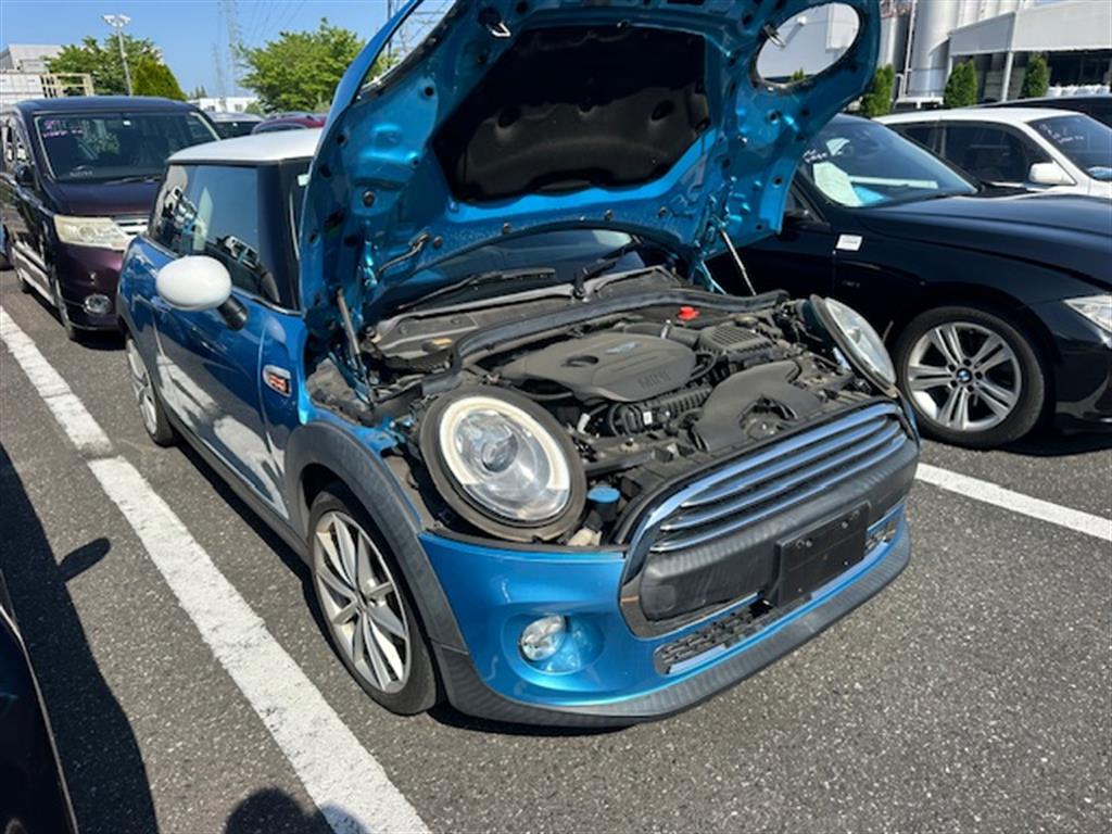 Mini, Cooper Left Front Door F56/F57, 3Dr Hatch/Cabrio, 04/14-