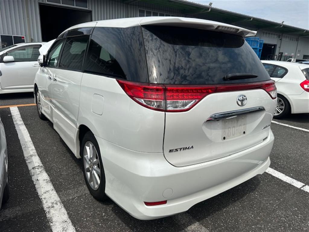 Toyota Tarago