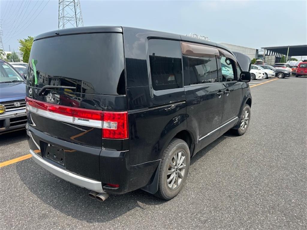 Mitsubishi, Delica Wiper Motor 5Th Gen 07