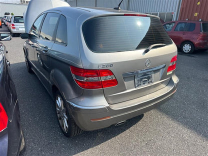 Mercedes, B Class Right Guard Liner W245, Front Section, 11/05-08/08