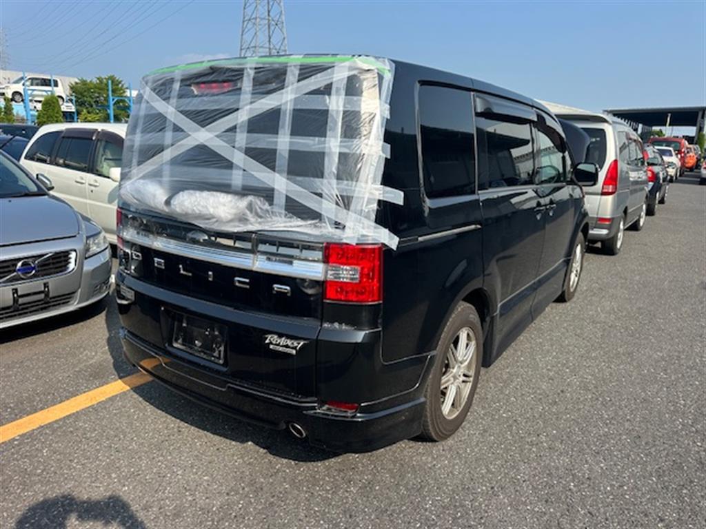 Mitsubishi Delica