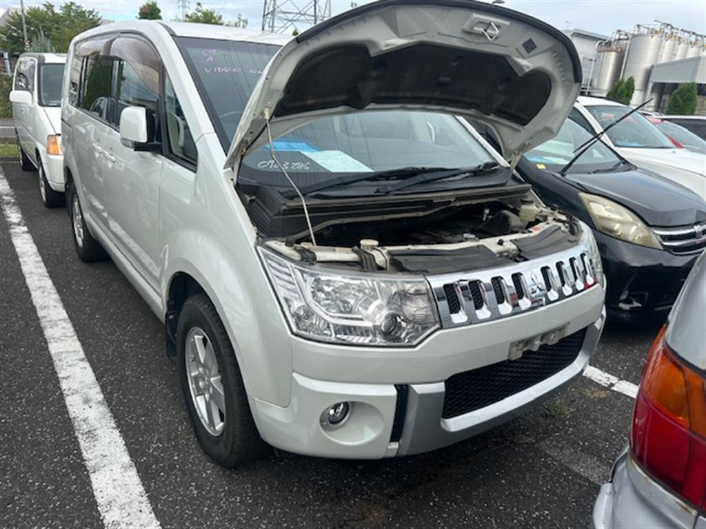 Mitsubishi, Delica Radiator 5Th Gen 07- (Import)