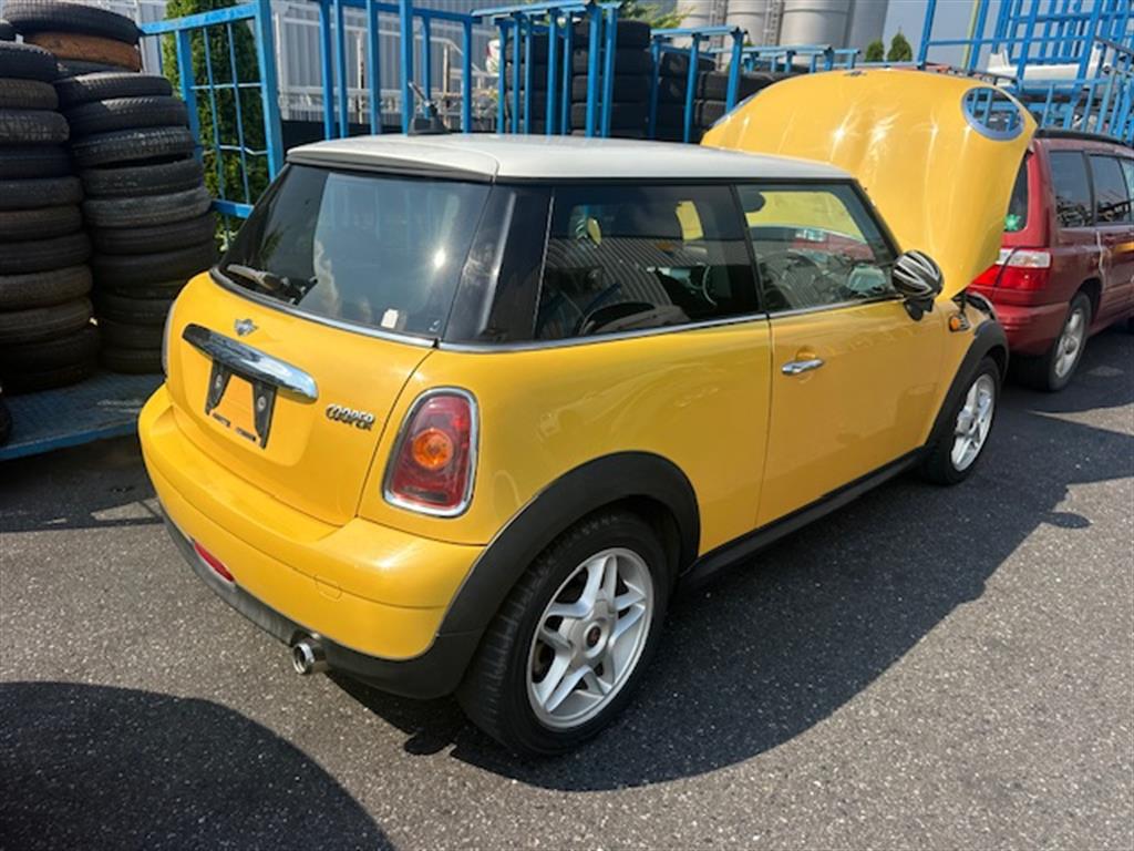 Mini, Cooper Right Front Door R55/R56/R57, Wagon/3Dr Hatch/Cabrio, 03/07-05/14