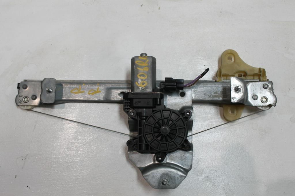 Used Renault, Clio Right Rear Wnd Reg/Motor X98, 09/13-10/19 2016 – main images - All Good Parts