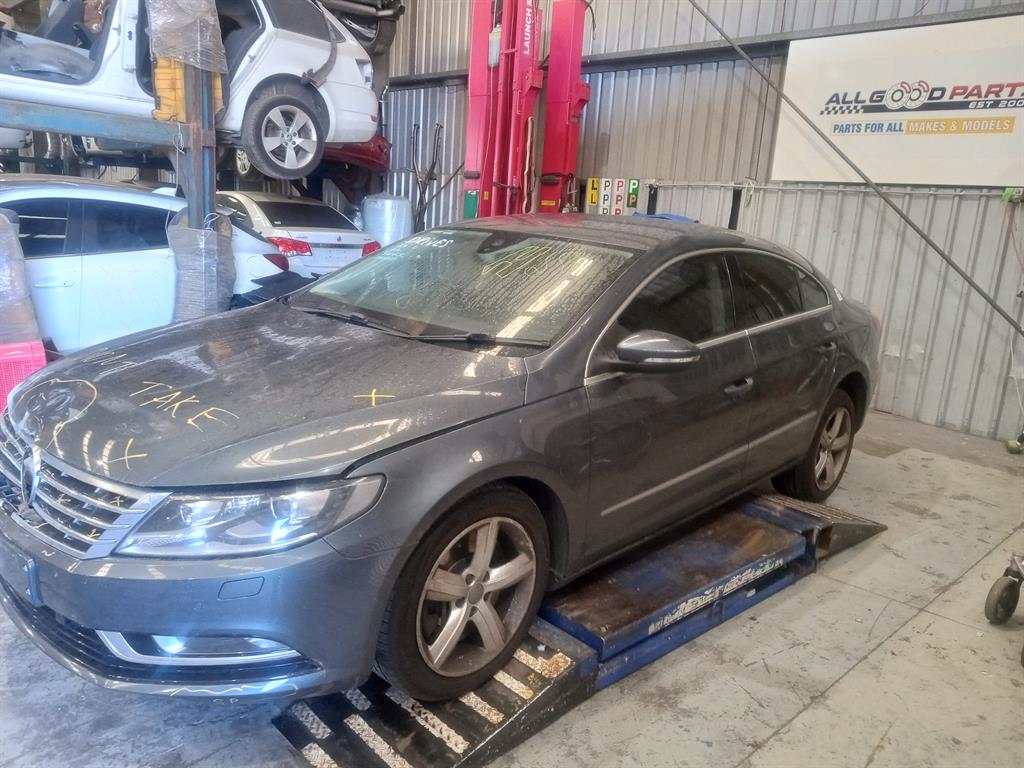 Volkswagen, Passat Right Rear 1/4 Door Glass 3Cc, Sedan, 08/08-12/16