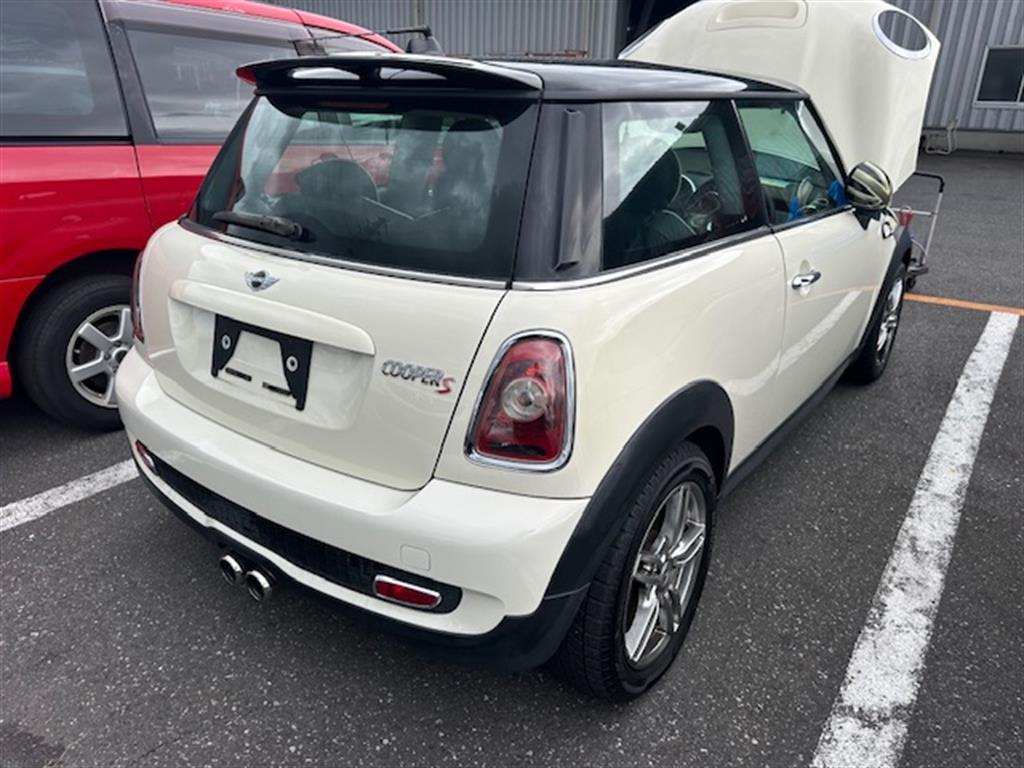 Mini, Cooper Right Taillight R56, Hatch, Clear Indicator Type, 02/07-09/10
