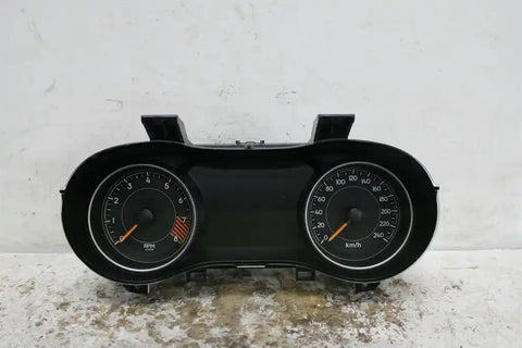 Jeep, Cherokee Instrument Cluster Petrol 3.2 Kl Limited/Trailhawk 7In Display Type 02/14 03/18