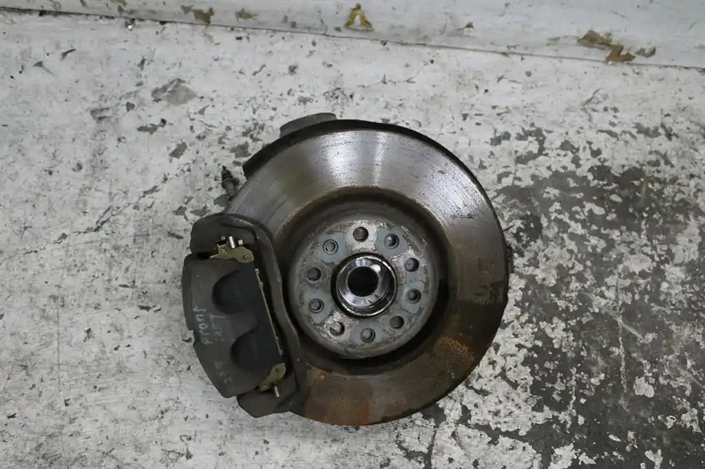 Used Jeep, Cherokee Left Front Hub Assembly Kl Trailhawk/Limited Type 4Wd 02/14 03/18 2015 – image 1 - All Good Parts