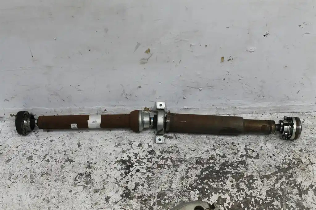 Used Jeep, Grand Cherokee Rear Prop Shaft 3.6 Petrol Awd Wk 10/10 03/13 2012 – image 1 - All Good Parts